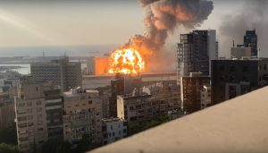 To nagranie z Bejrutu dobitnie pokazało siłę wybuchu. Wstrząsający widok… [WIDEO]