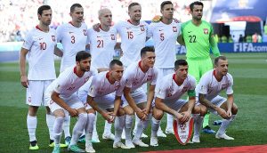 Czy polscy piłkarze polecą do Rosji na baraż? Minister sportu: sankcje powinny objąć również sport